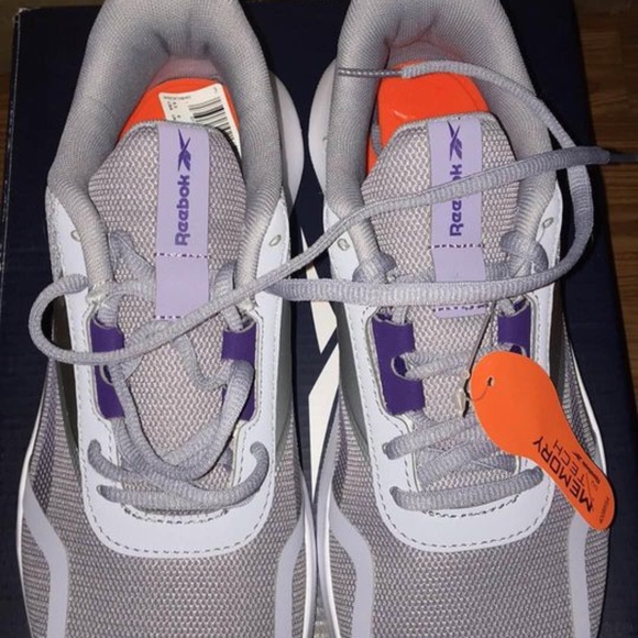 BRAND NEW women Reebok energylux 2.0 running shoes size US 6.5 - Picture 6 of 8